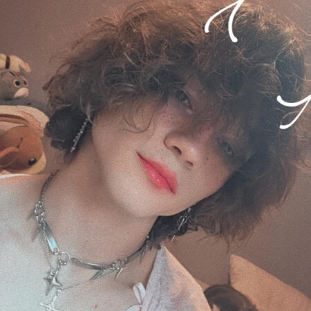 SOPHIE ✧